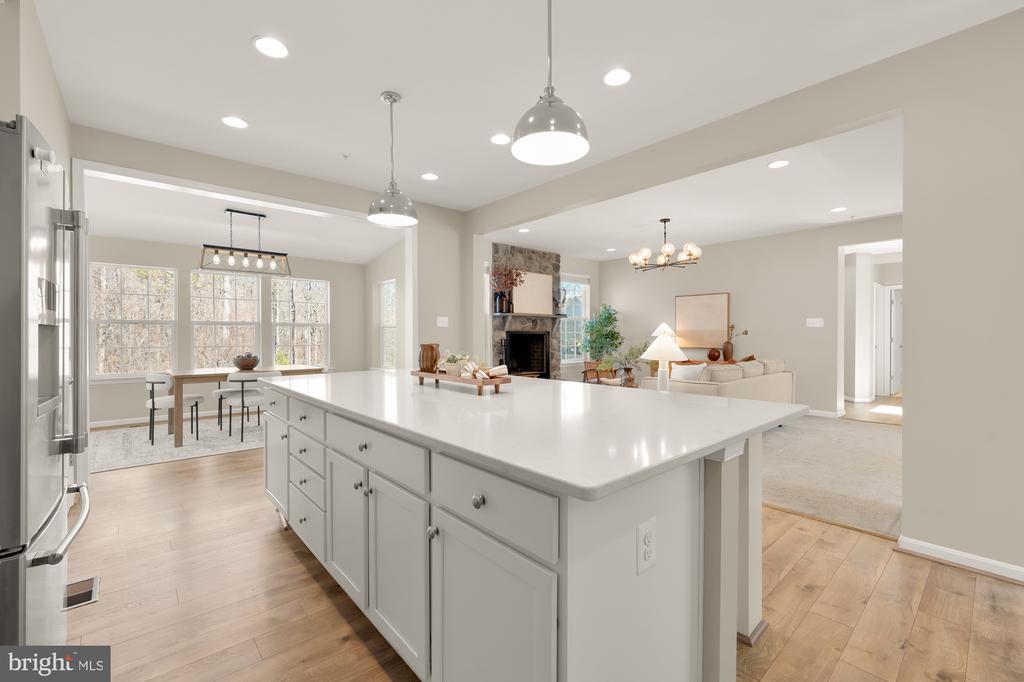 1306 Dania Dr