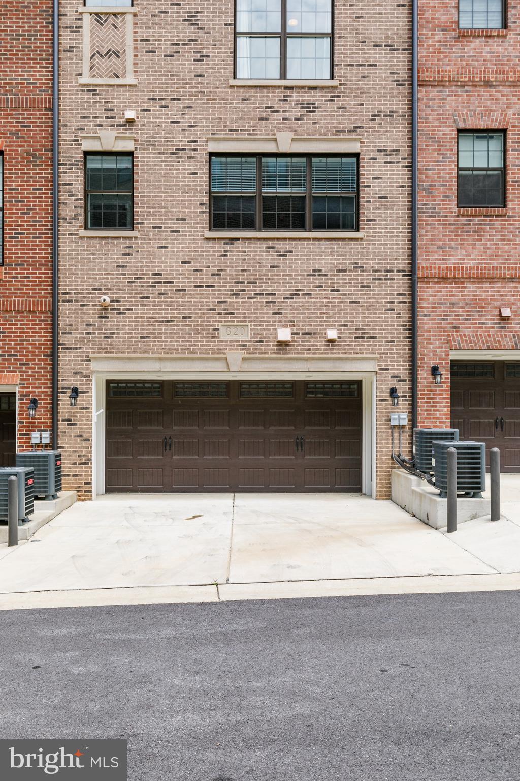 620 Leigh Way