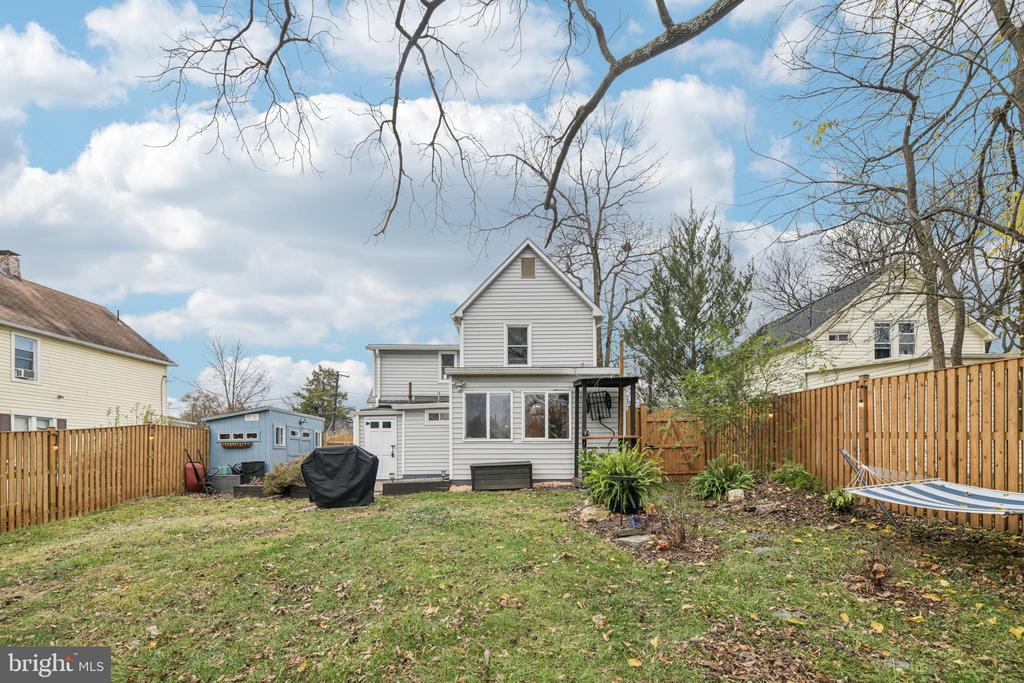 3212 UPSHUR STREET