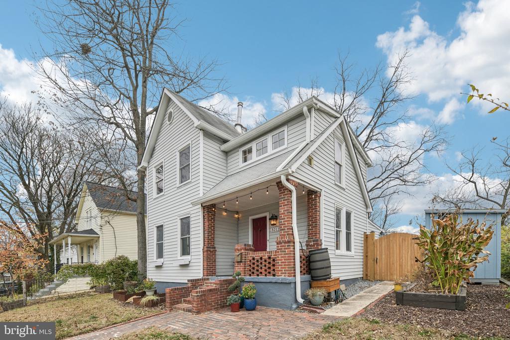 3212 UPSHUR STREET