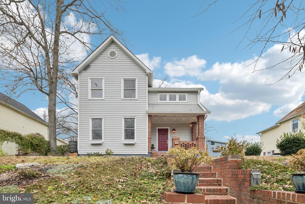3212 UPSHUR STREET