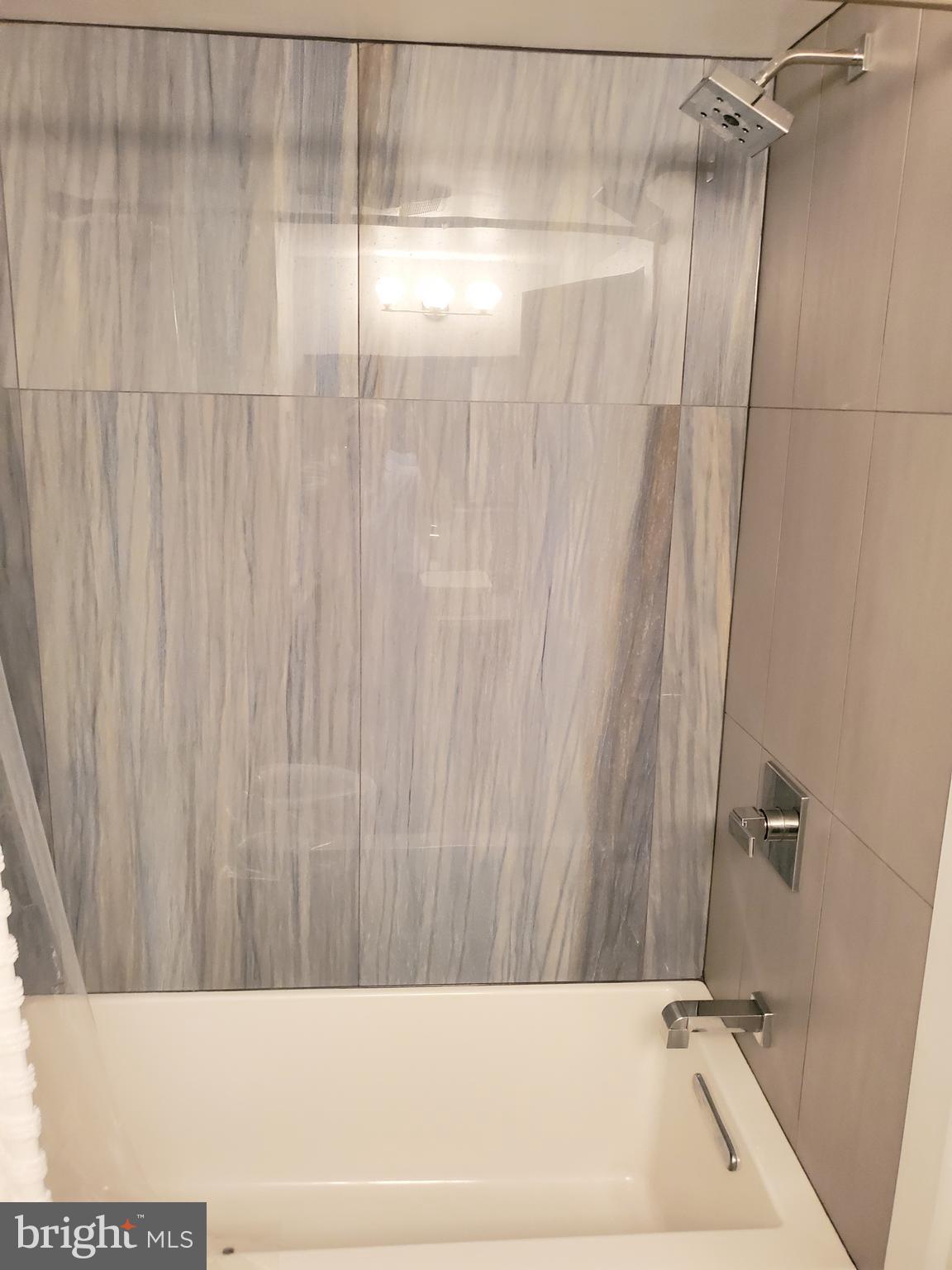 1300 CRYSTAL DR #505S