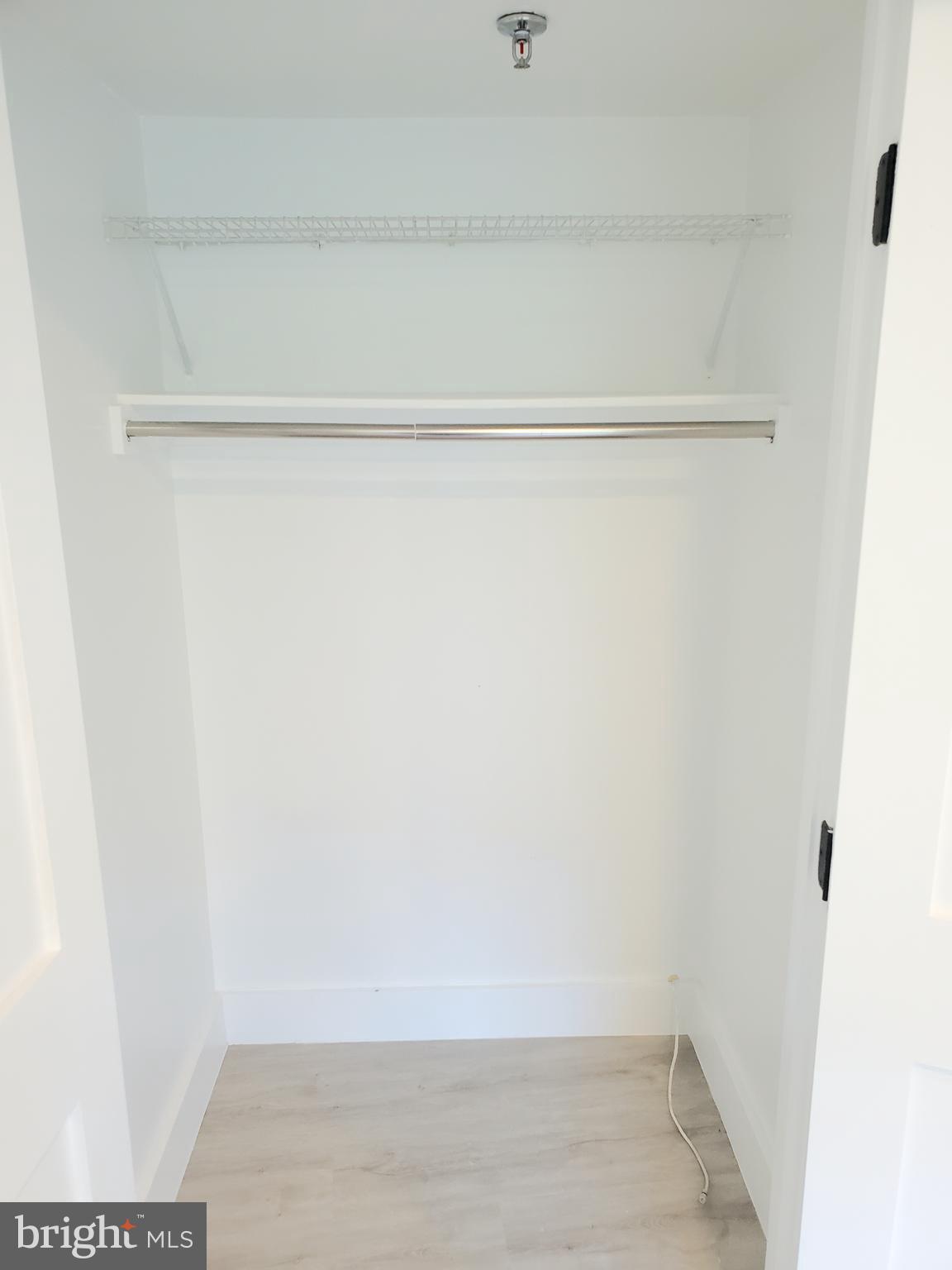 1300 CRYSTAL DR #505S