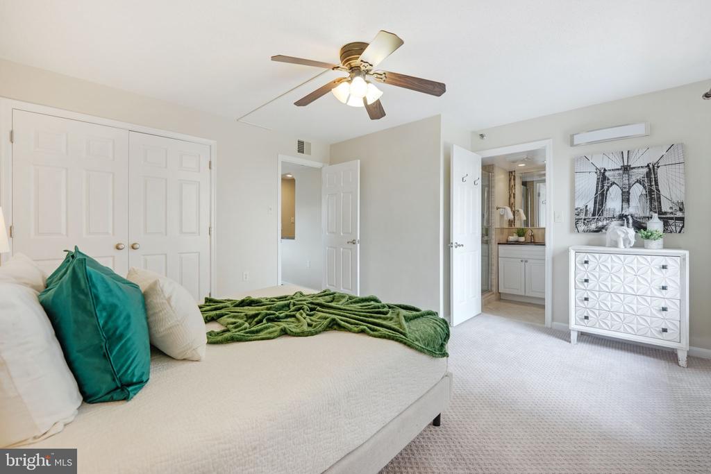 1301 N Courthouse Rd #1601