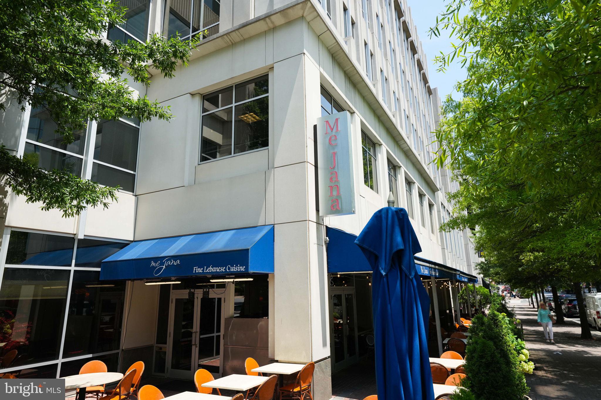 1301 N Courthouse Rd #1601