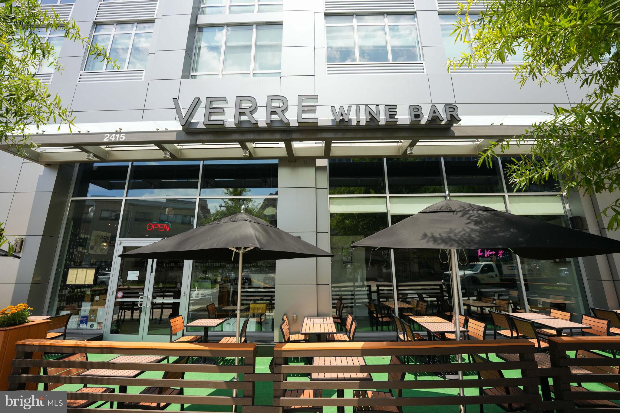 1301 N Courthouse Rd #1404