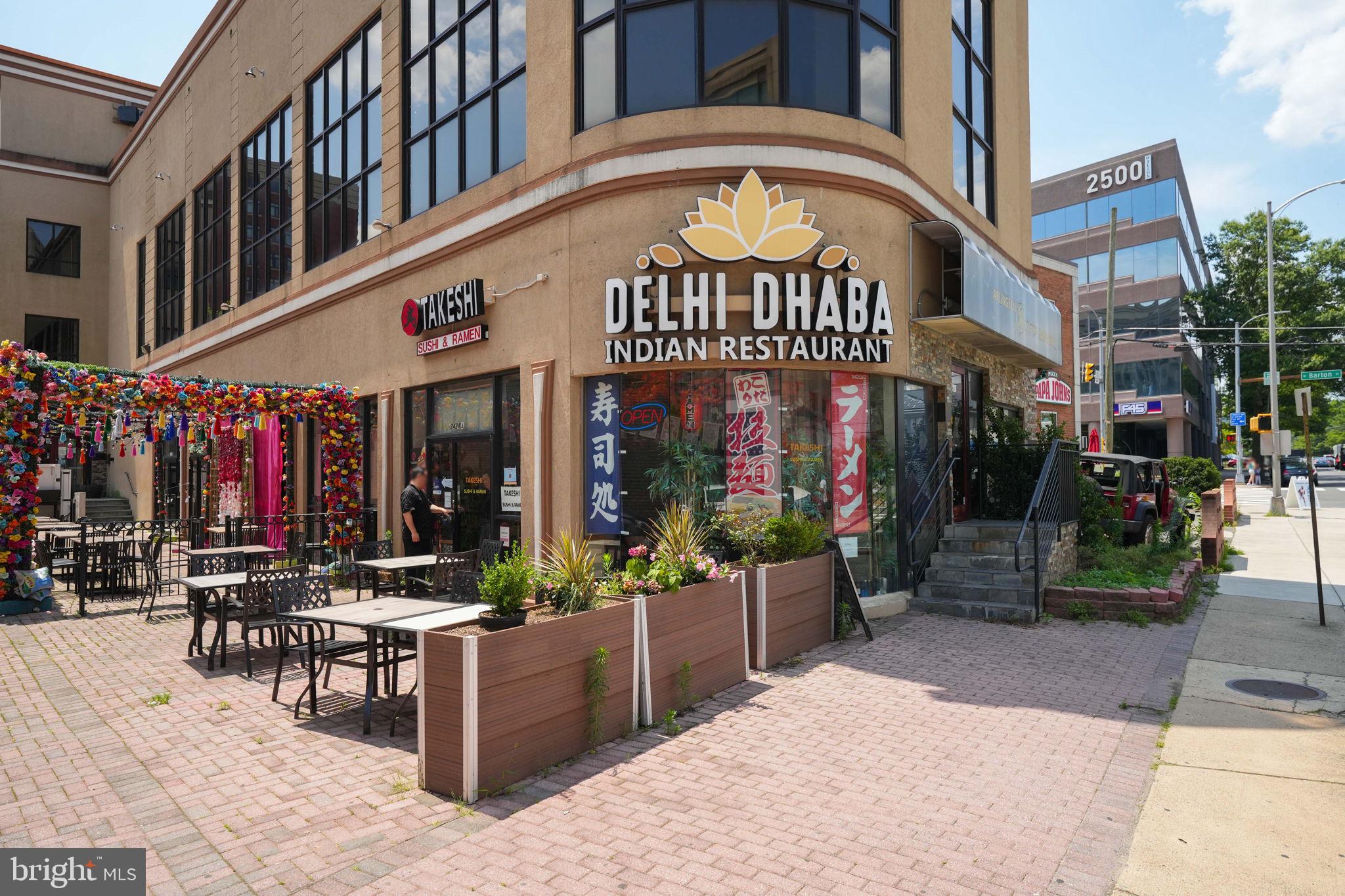 1301 N Courthouse Rd #1404