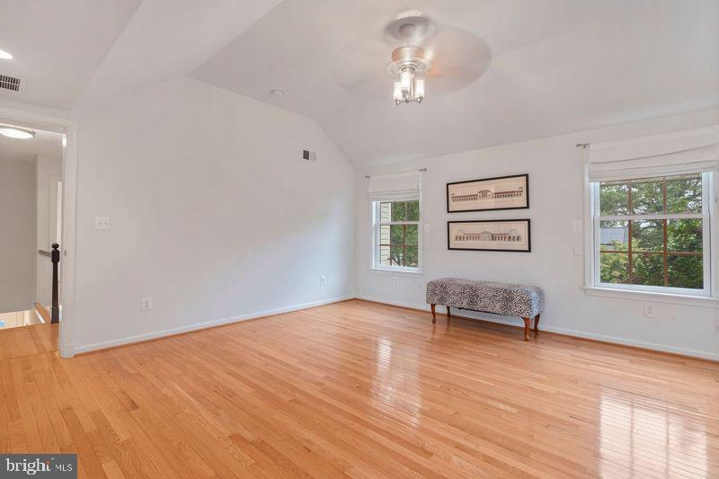 1109 N Potomac St