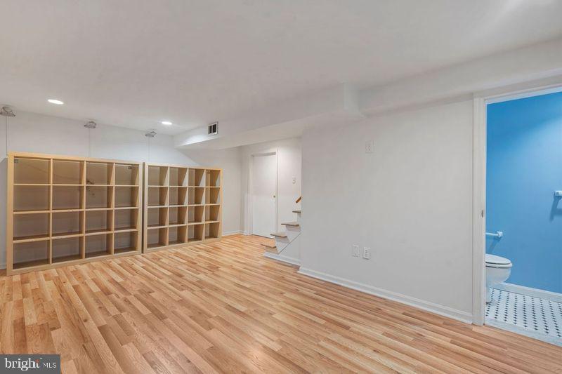1109 N Potomac St