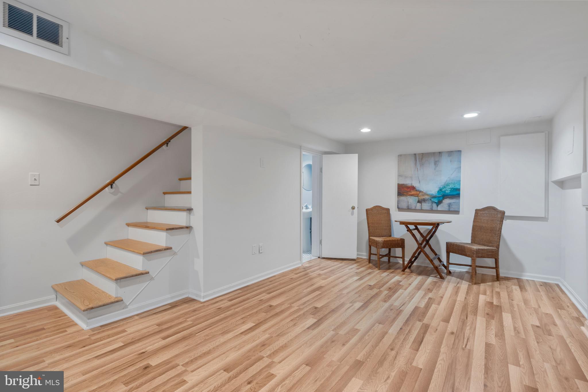 1109 N Potomac St