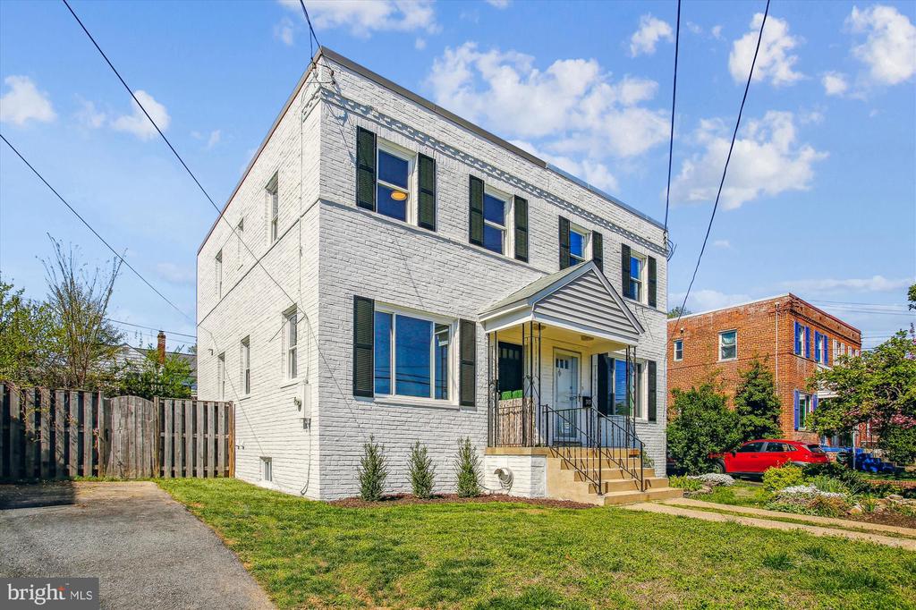 3115 13th Rd S