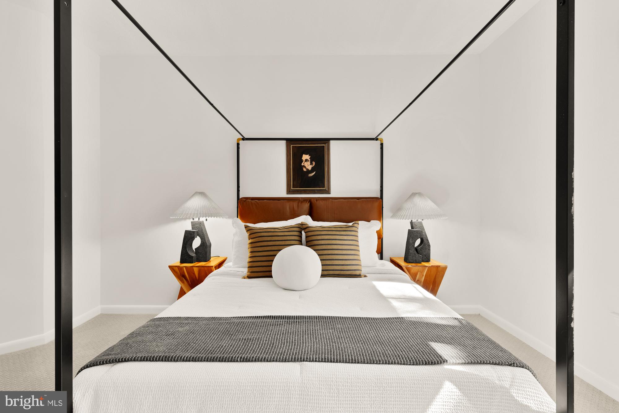 1021 N Garfield St #B37