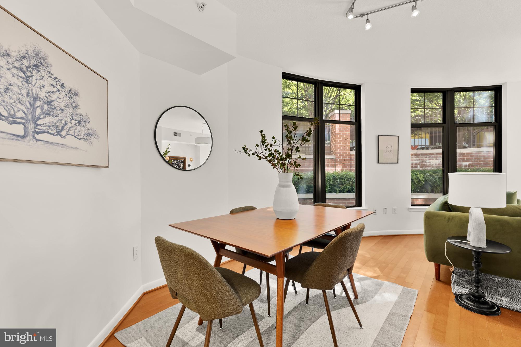 1021 N Garfield St #B37