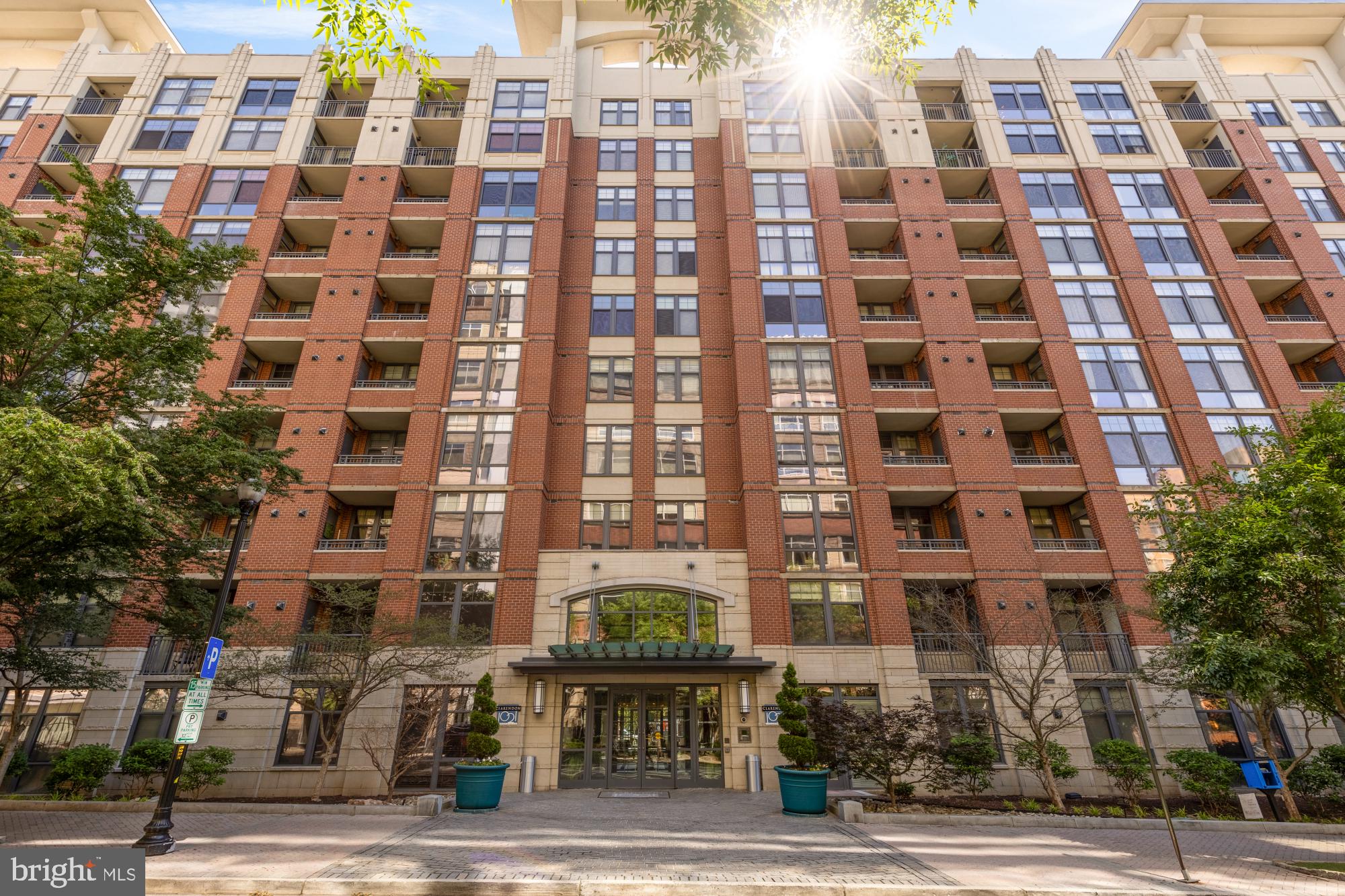 1021 N Garfield St #B37