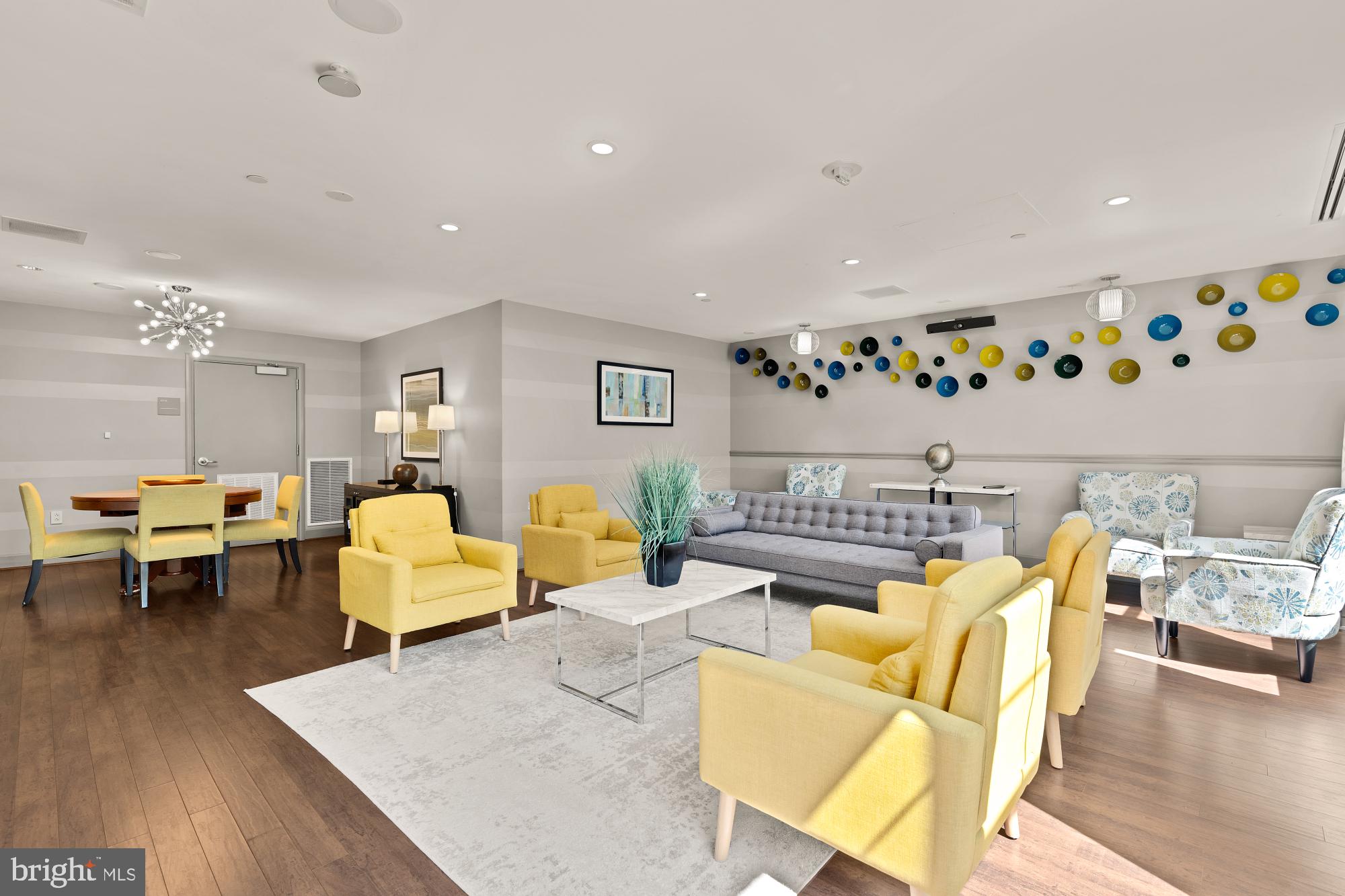 1021 N Garfield St #B37