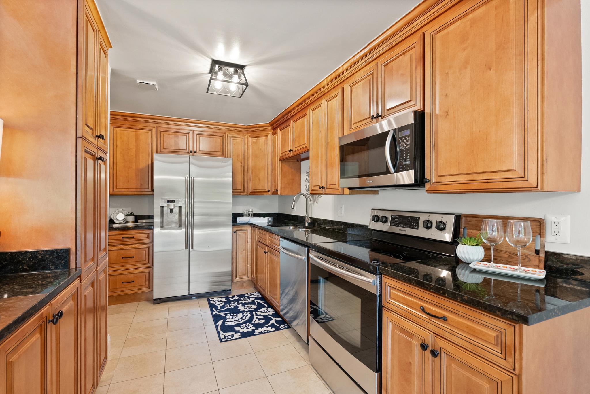 1401 N RHODES STREET 102
