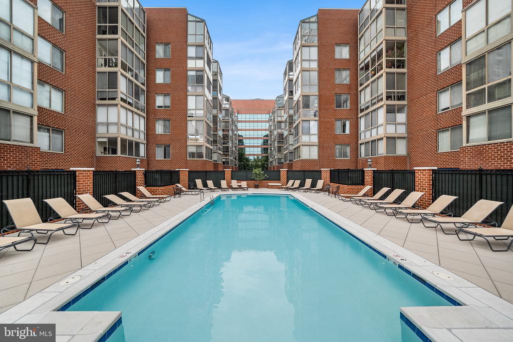 1045 N UTAH STREET Unit: 2-501