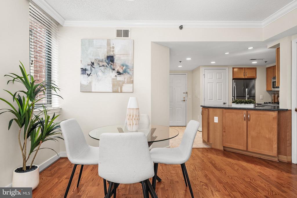 1045 N UTAH STREET Unit: 2-501