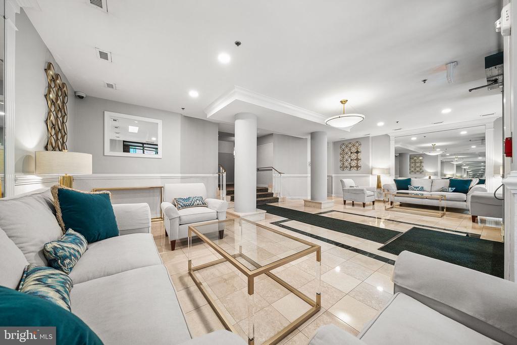 1045 N UTAH STREET Unit: 2-501