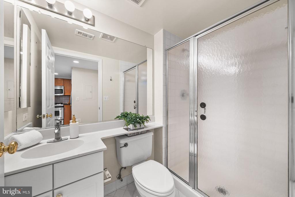 1045 N UTAH STREET Unit: 2-501