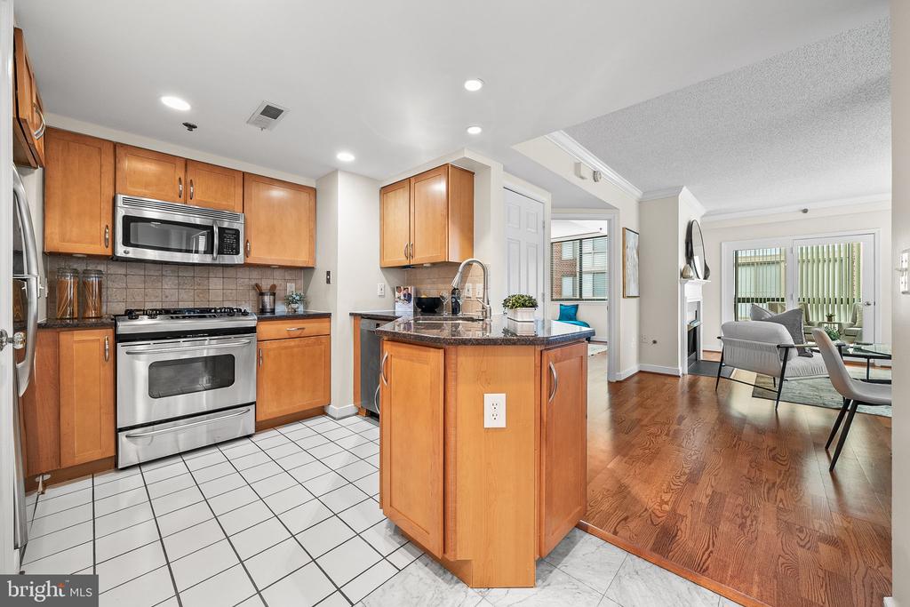 1045 N UTAH STREET Unit: 2-501