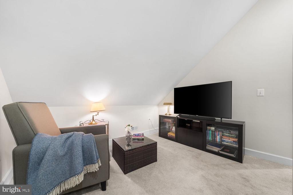 4520 36TH STREET S Unit: B2