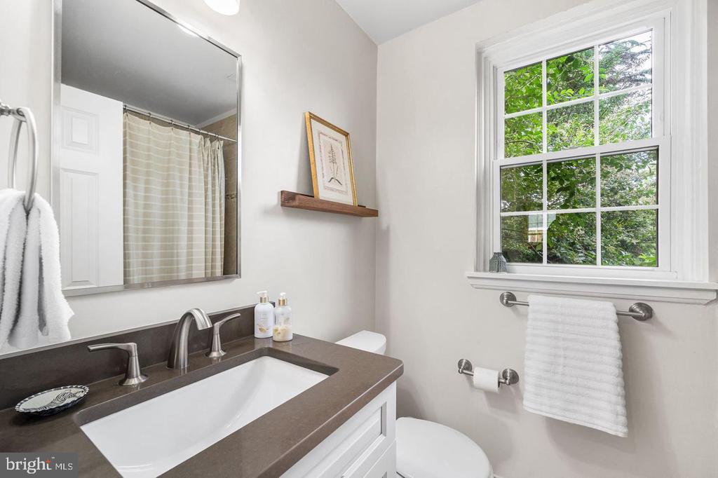 4520 36TH STREET S Unit: B2