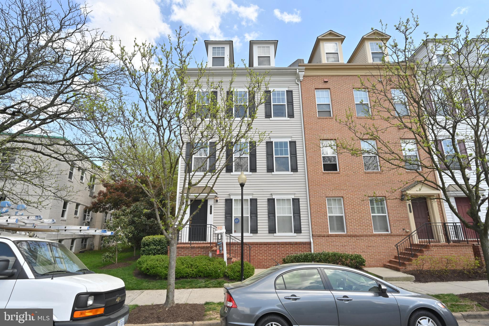 3949 Old Dominion Blvd