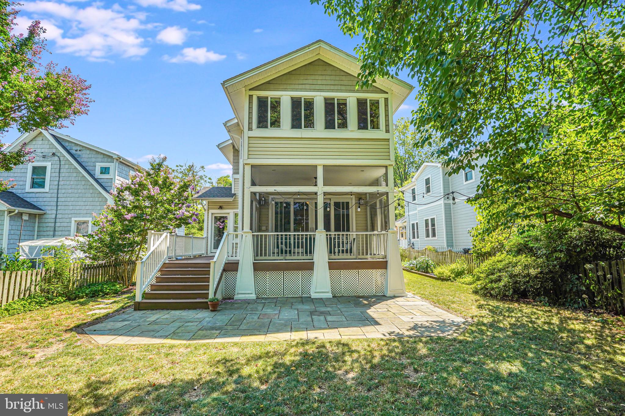 2508 Terrett Ave