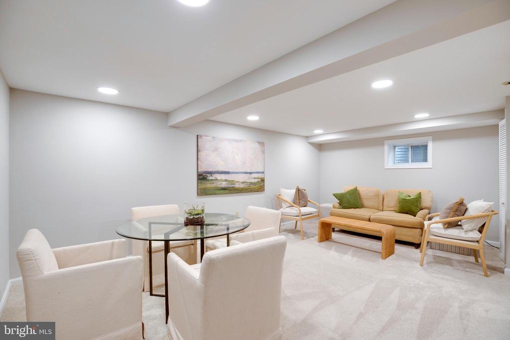 3306 LANDOVER STREET