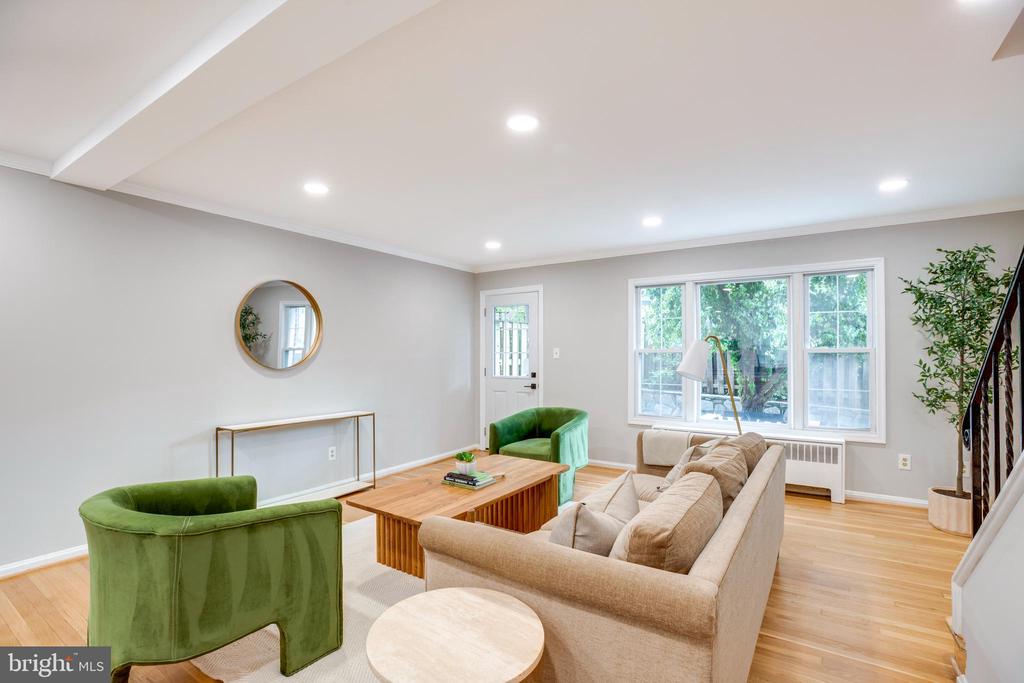 3306 LANDOVER STREET