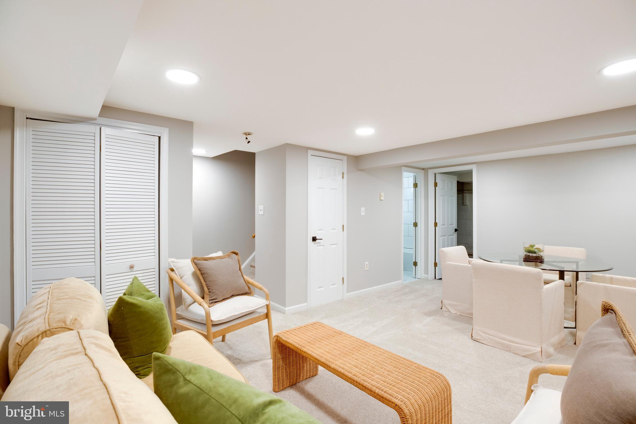 3306 LANDOVER STREET