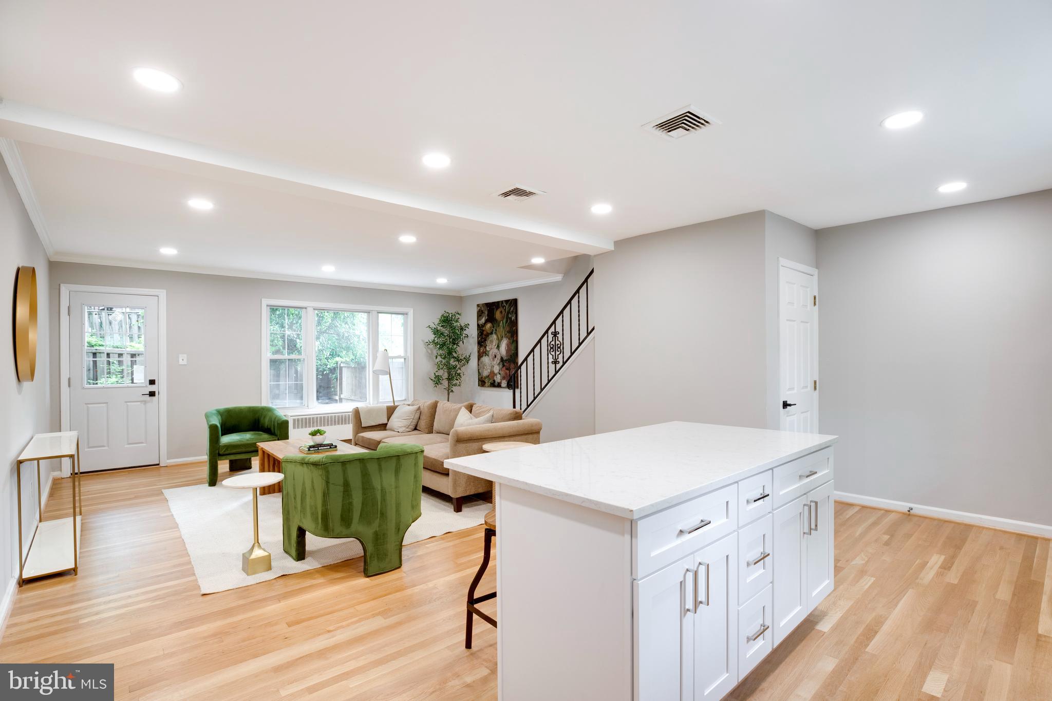 3306 LANDOVER STREET