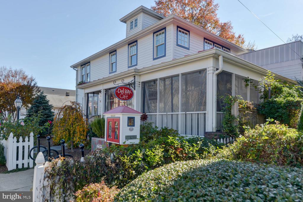 2404 KING STREET