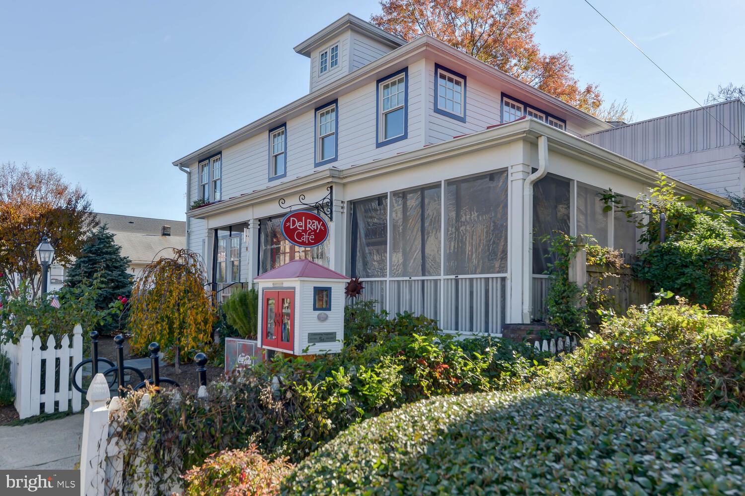2404 KING STREET
