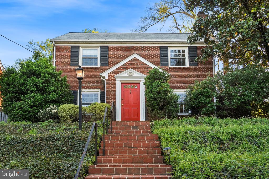2404 KING STREET