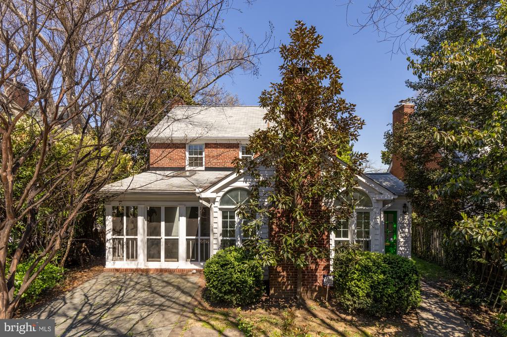 2404 KING STREET