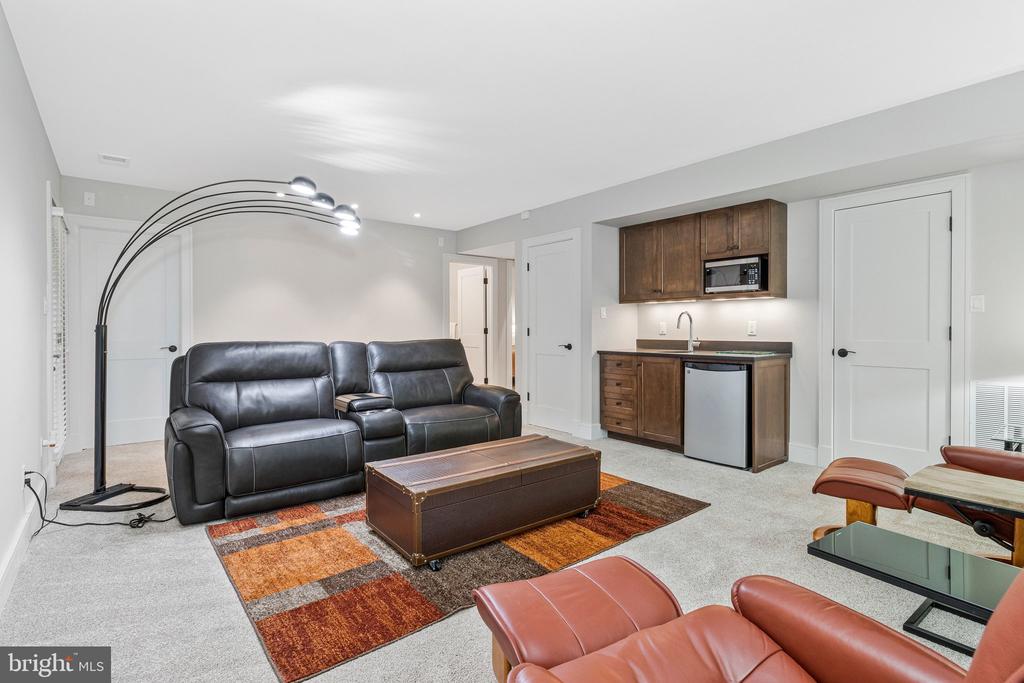 4403 KIRCHNER COURT