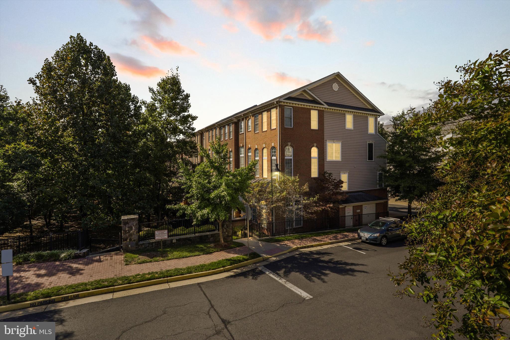 4457-B Beacon Grove Cir #705b