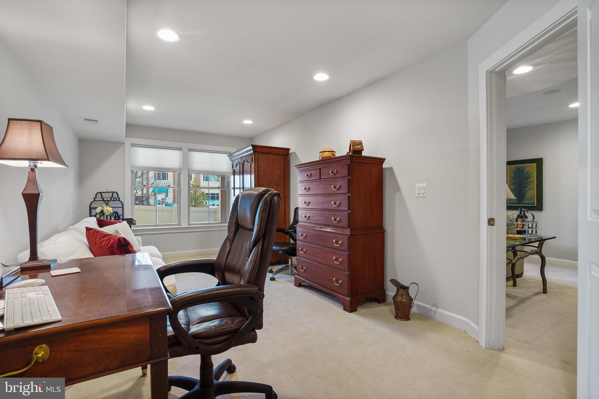2341 Chadlington Rd