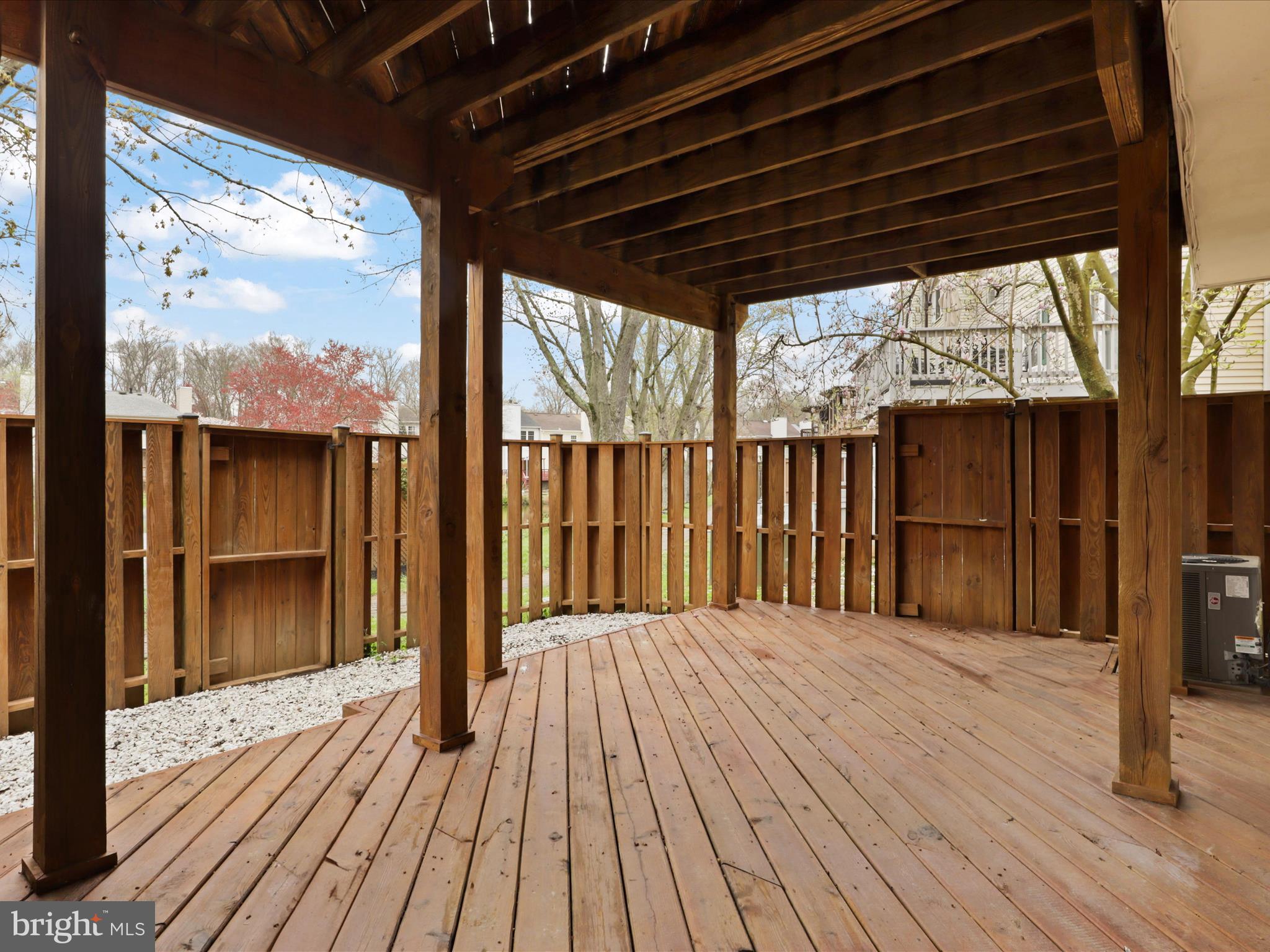 7110 Captains Cove Ct