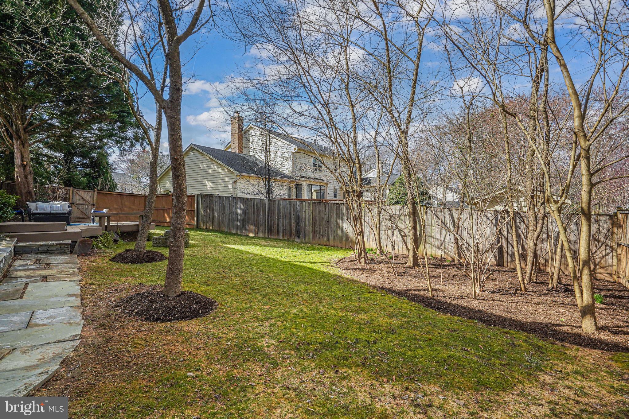 4602 Tiffin Pl