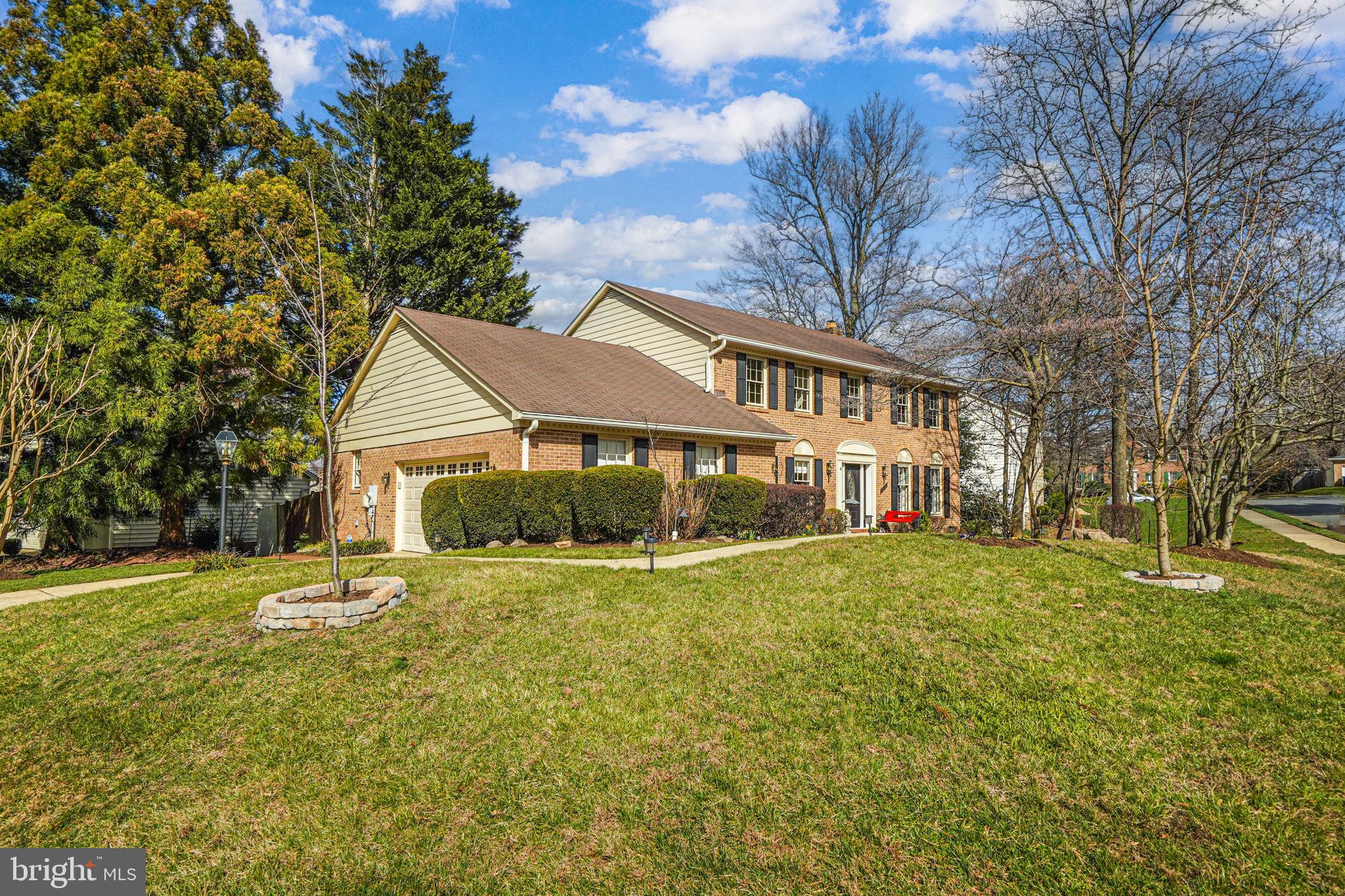 4602 Tiffin Pl