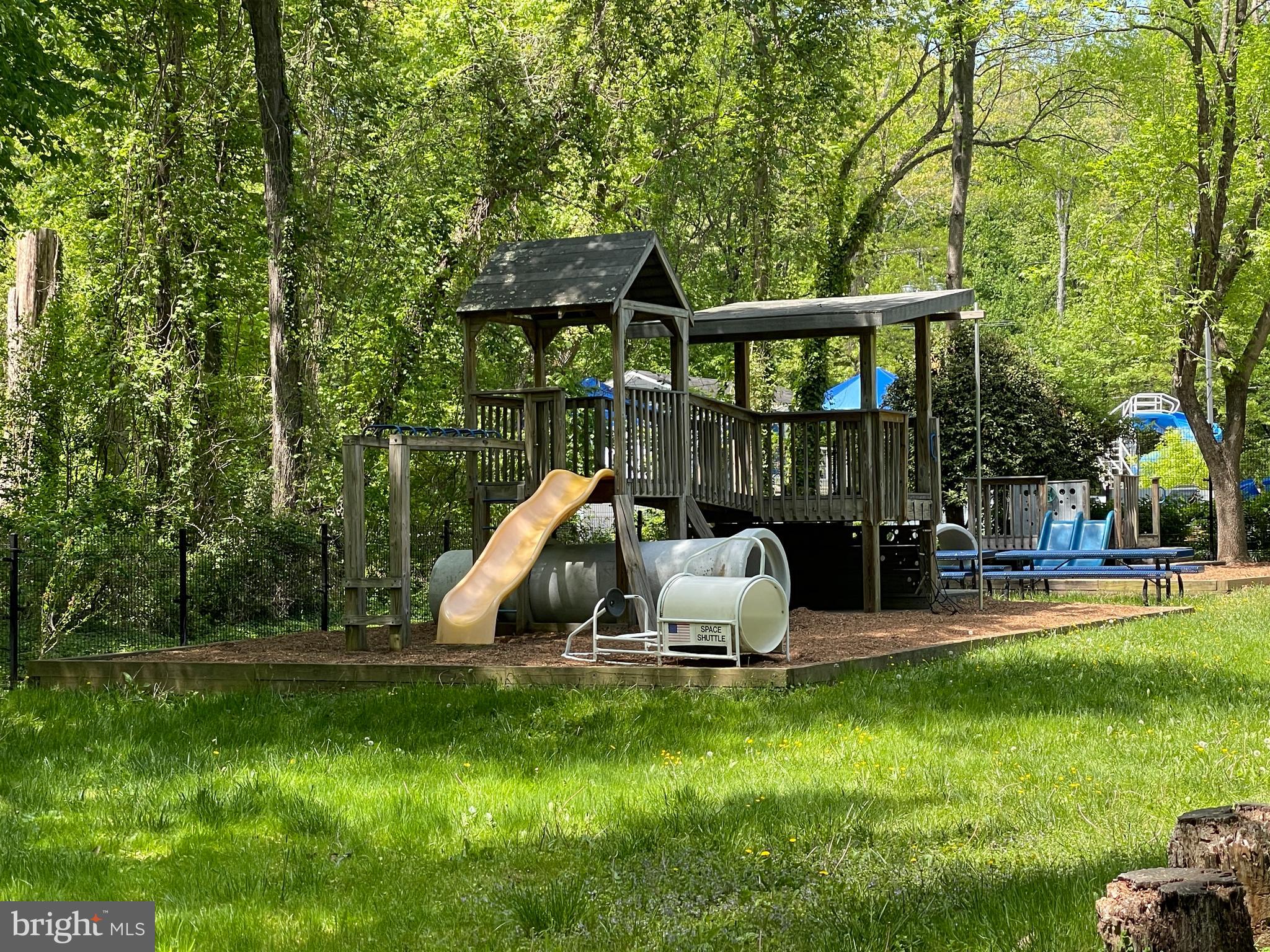 2009 Marthas Rd