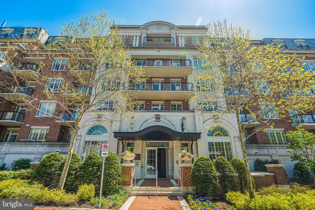 6900 Fleetwood Rd #309