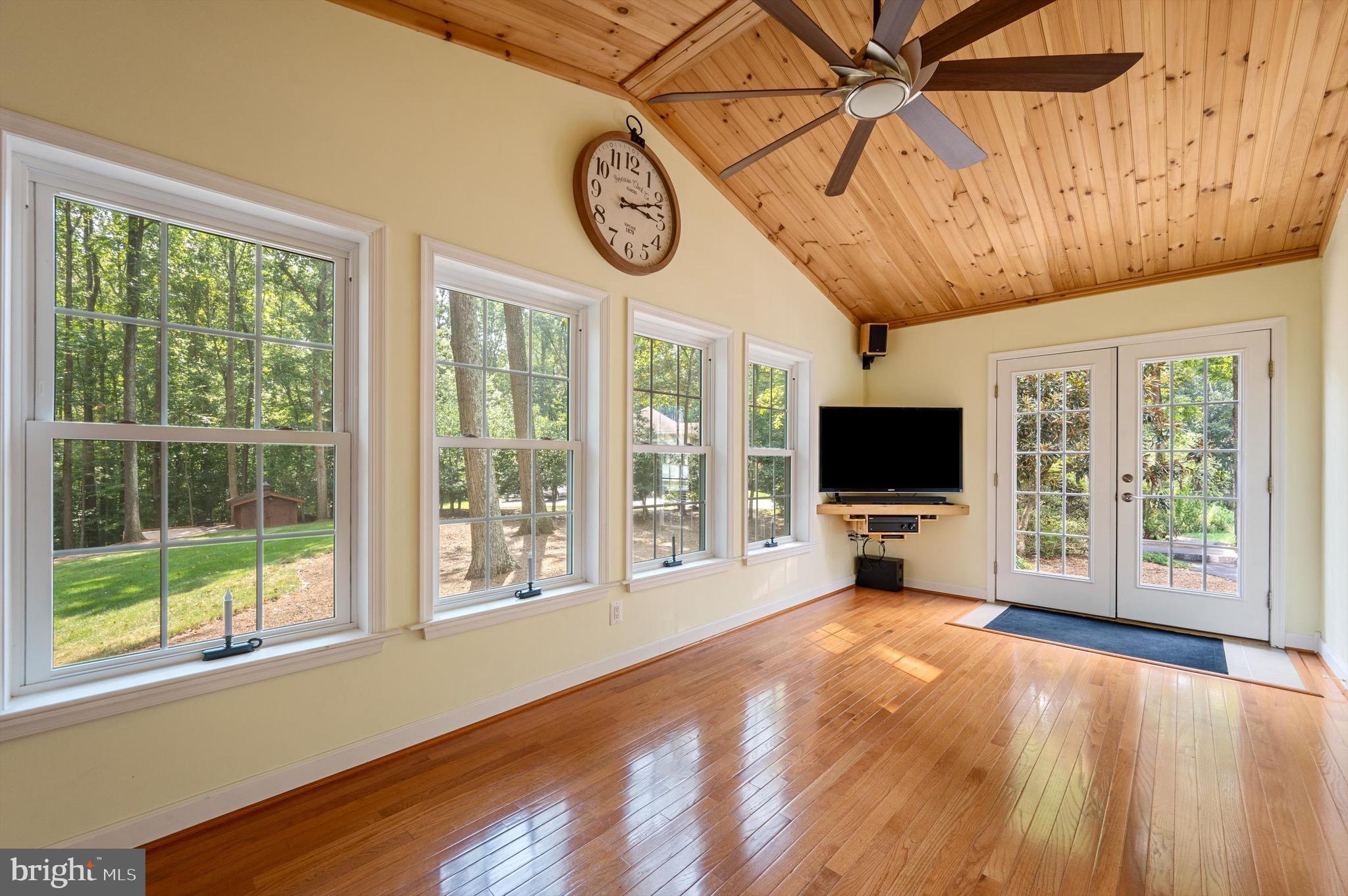 11541 Clara Barton Dr