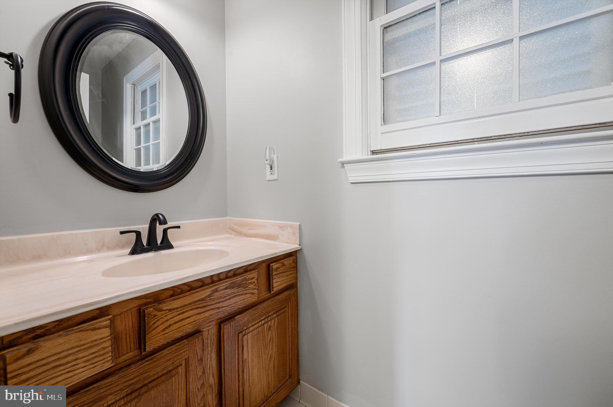 11541 Clara Barton Dr