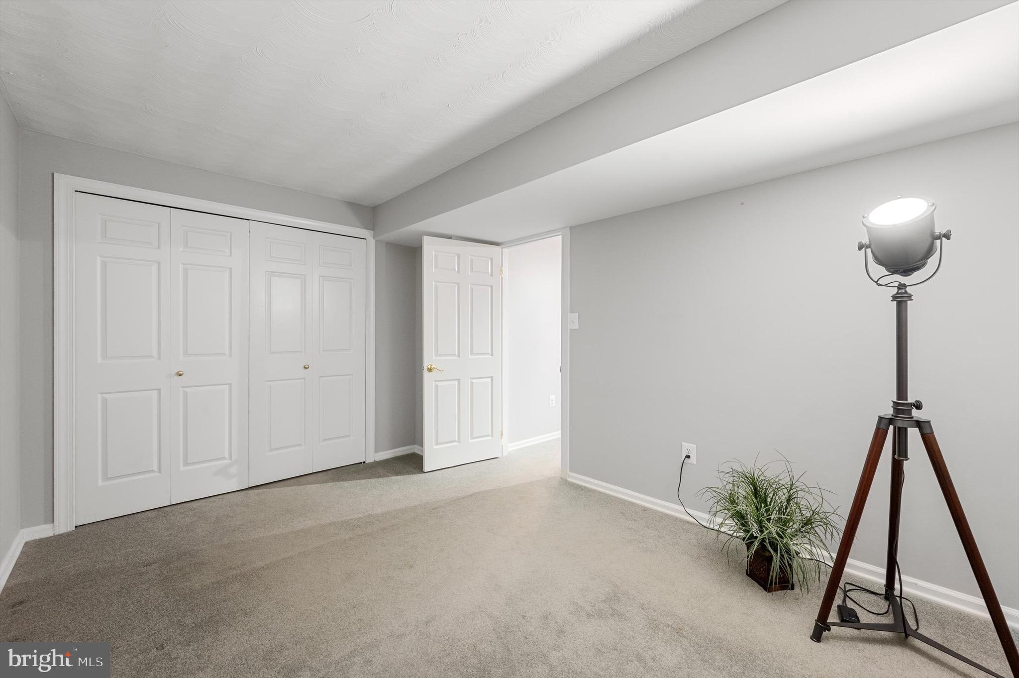 11541 Clara Barton Dr