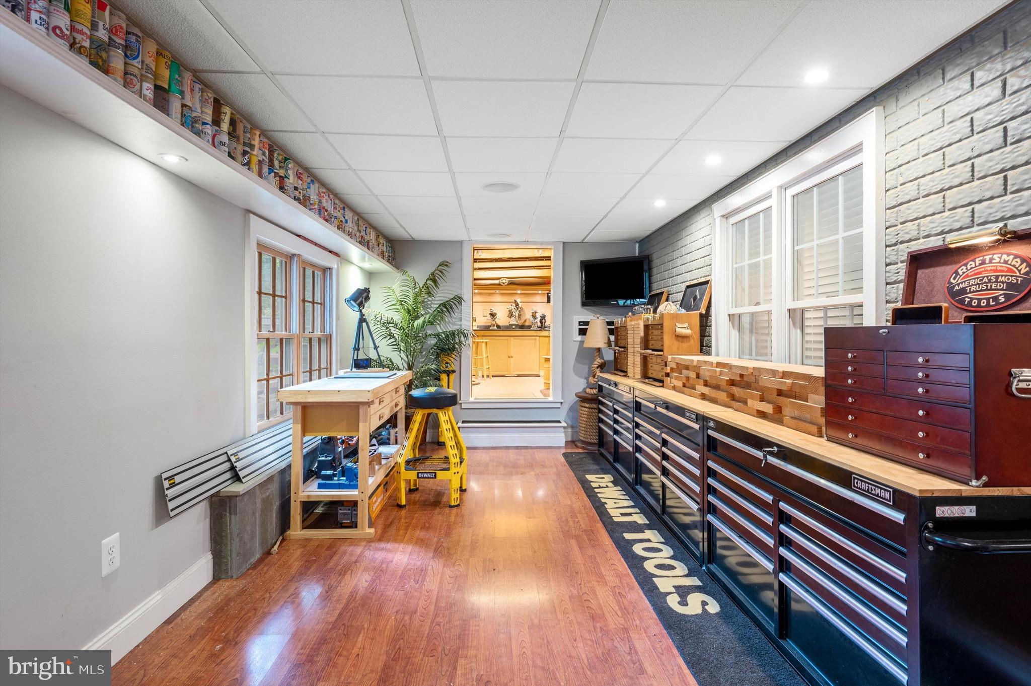 11541 Clara Barton Dr