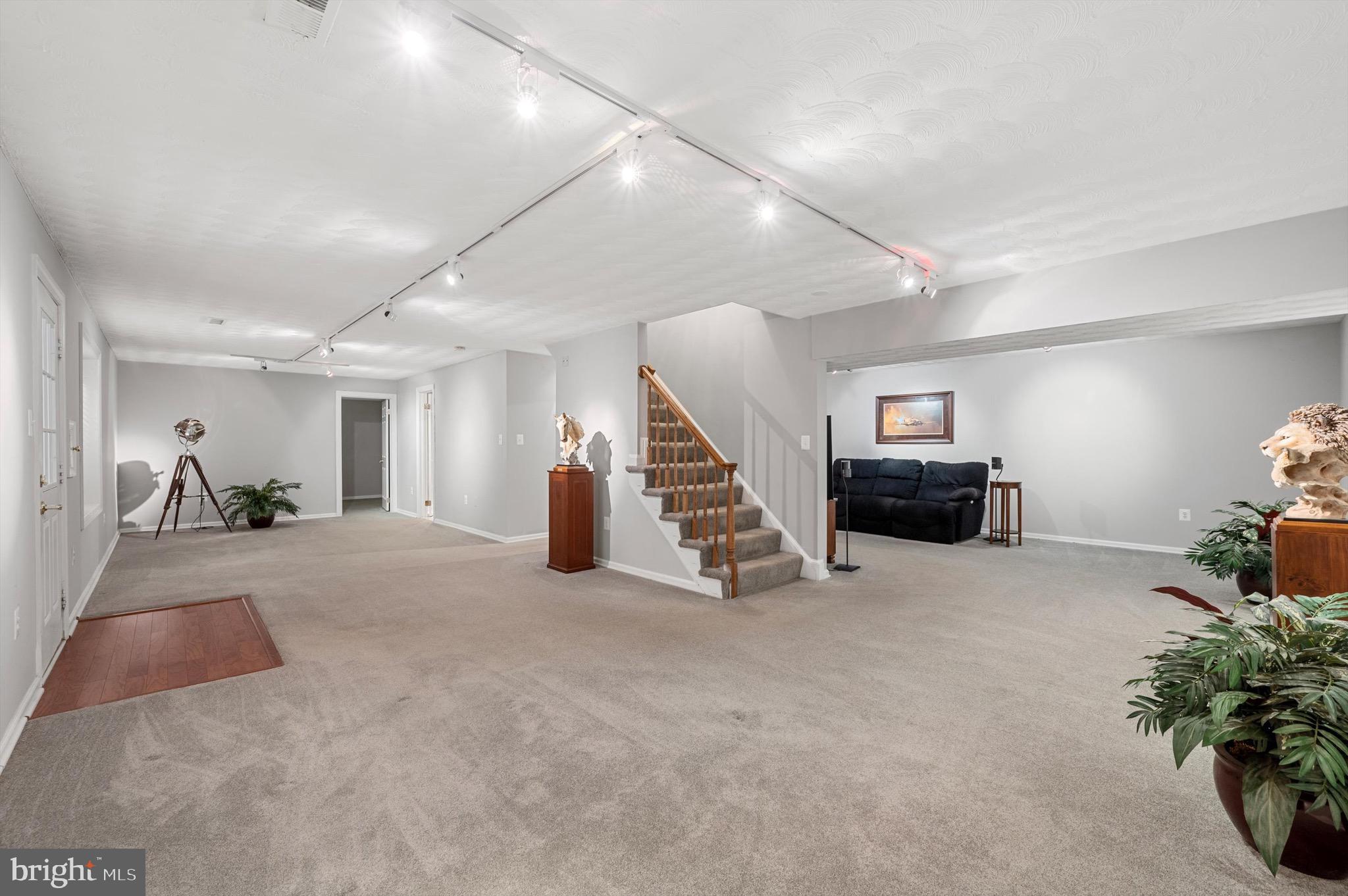 11541 Clara Barton Dr